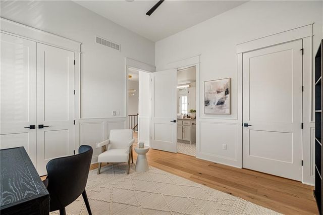 11239 S Sunray Drive, Olathe, KS 66061