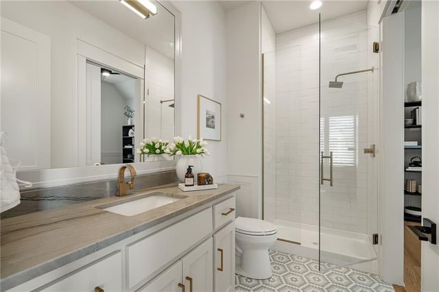 11239 S Sunray Drive, Olathe, KS 66061