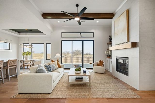 11239 S Sunray Drive, Olathe, KS 66061