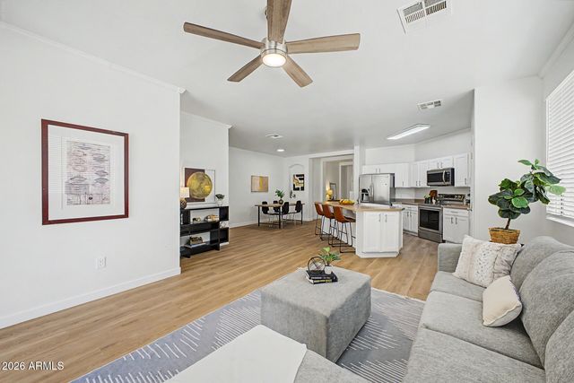 6817 S 40TH Lane, Phoenix, AZ 85041