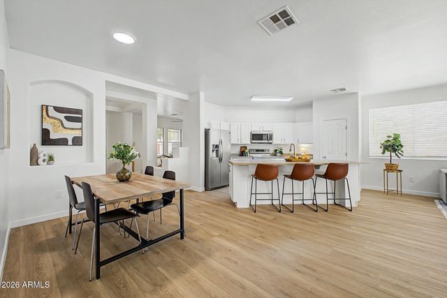 6817 S 40TH Lane, Phoenix, AZ 85041
