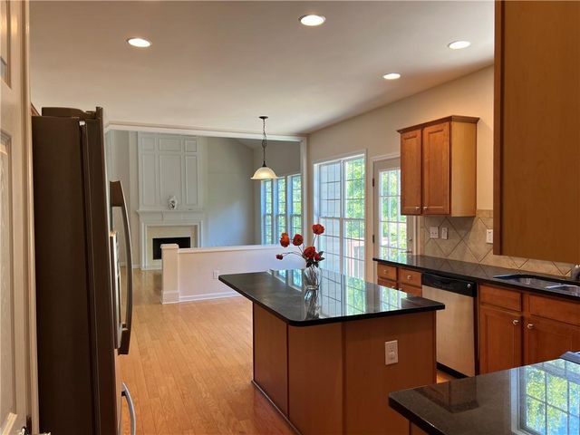 610 Cricklewood Drive, Suwanee, GA 30024