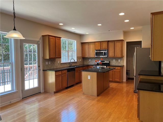 610 Cricklewood Drive, Suwanee, GA 30024