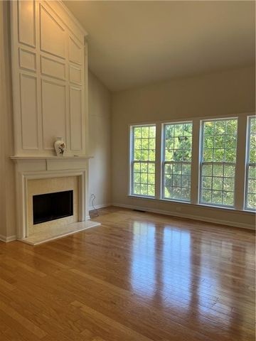 610 Cricklewood Drive, Suwanee, GA 30024