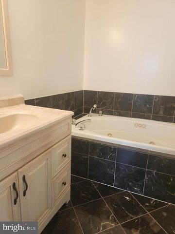114 EMORY WOODS CT, Gaithersburg, MD 20877