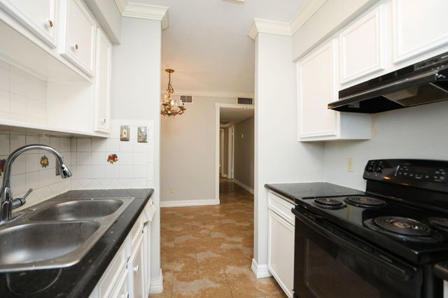 10211 Sugar Branch Drive 445, Houston, TX 77036