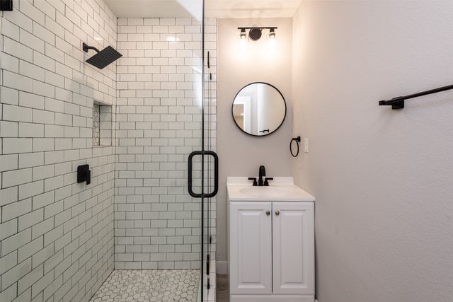 138 W Louisiana Avenue, Dallas, TX 75224