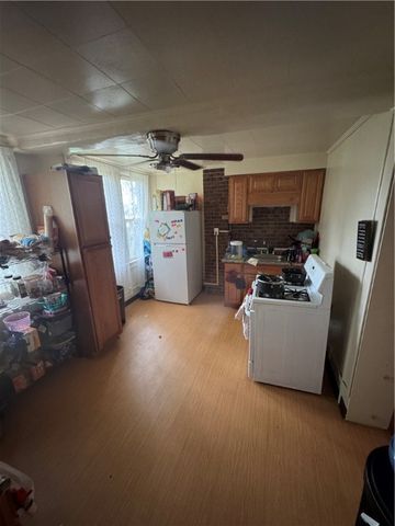 125 Frazier Ave, Stowe Twp, PA 15136