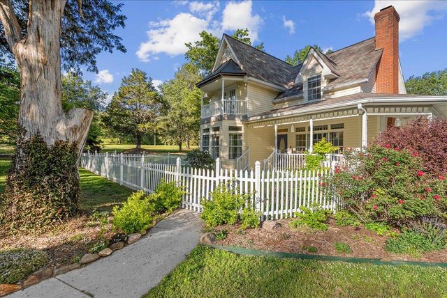 2906 Reed Road, Dalton, GA 30720