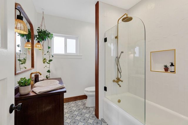 3501 66th Ave, Oakland, CA 94605