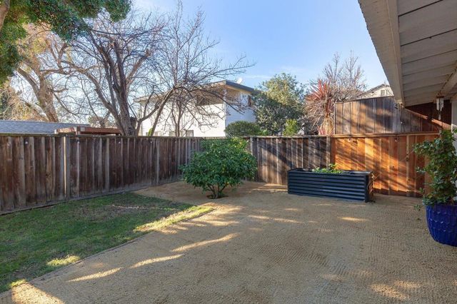 3501 66th Ave, Oakland, CA 94605