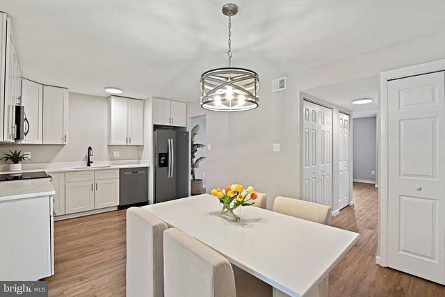 1118 SHANNON PL, Herndon, VA 20170