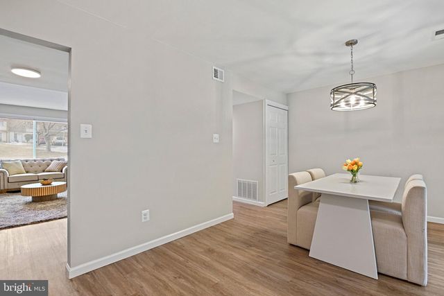 1118 SHANNON PL, Herndon, VA 20170