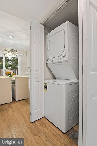 1118 SHANNON PL, Herndon, VA 20170