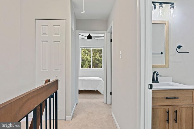 1118 SHANNON PL, Herndon, VA 20170