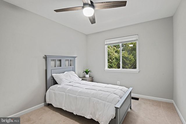 1118 SHANNON PL, Herndon, VA 20170