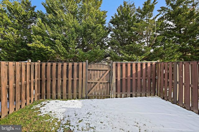 1118 SHANNON PL, Herndon, VA 20170