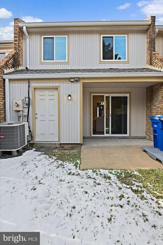 1118 SHANNON PL, Herndon, VA 20170