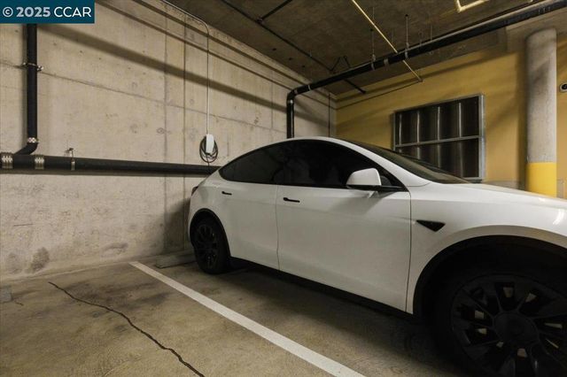 555 Ygnacio Valley Rd 204, Walnut Creek, CA 94596