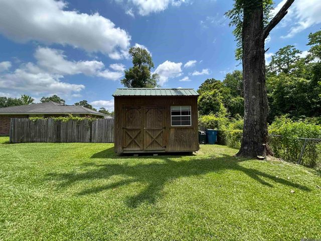 2080 Jerlyn Dr, Denham Springs, LA 70726