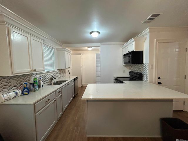 2080 Jerlyn Dr, Denham Springs, LA 70726