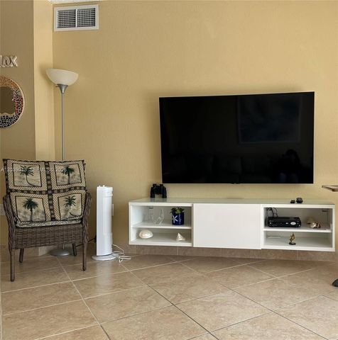 1950 S Ocean Drive 4C, Hallandale Beach, FL 33009