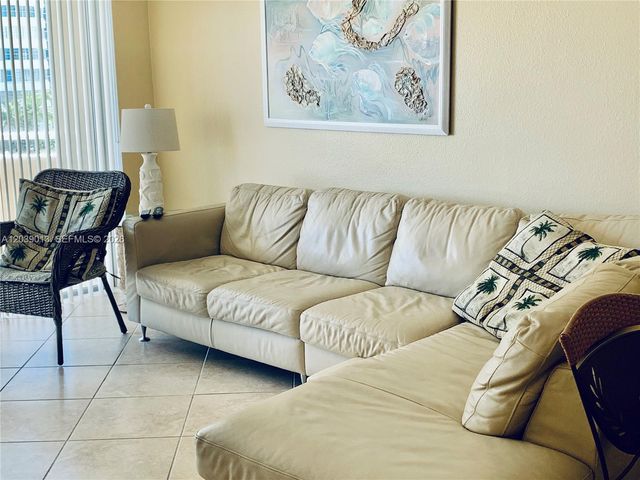 1950 S Ocean Drive 4C, Hallandale Beach, FL 33009