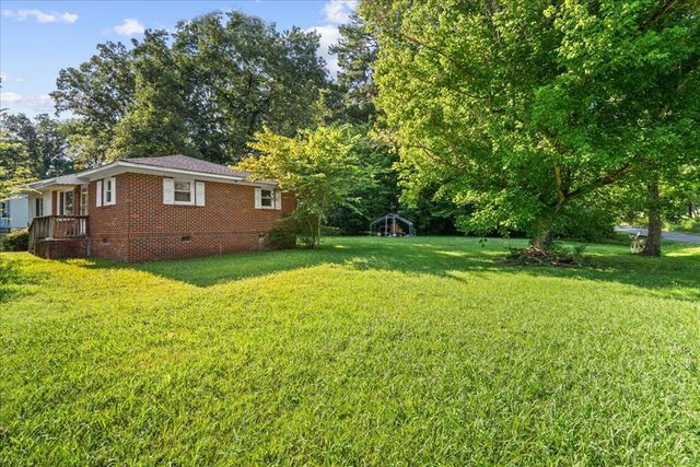 179 NE Whitfield Drive N, Dalton, GA 30721