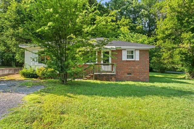 179 NE Whitfield Drive N, Dalton, GA 30721