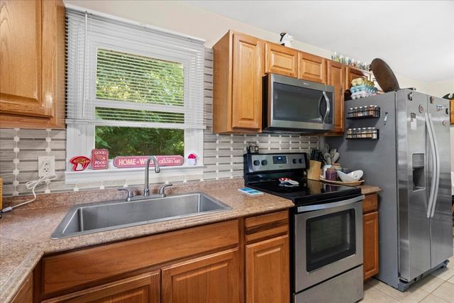 179 NE Whitfield Drive N, Dalton, GA 30721