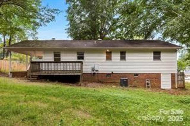 240 Vermont Drive, Stanley, NC 28164