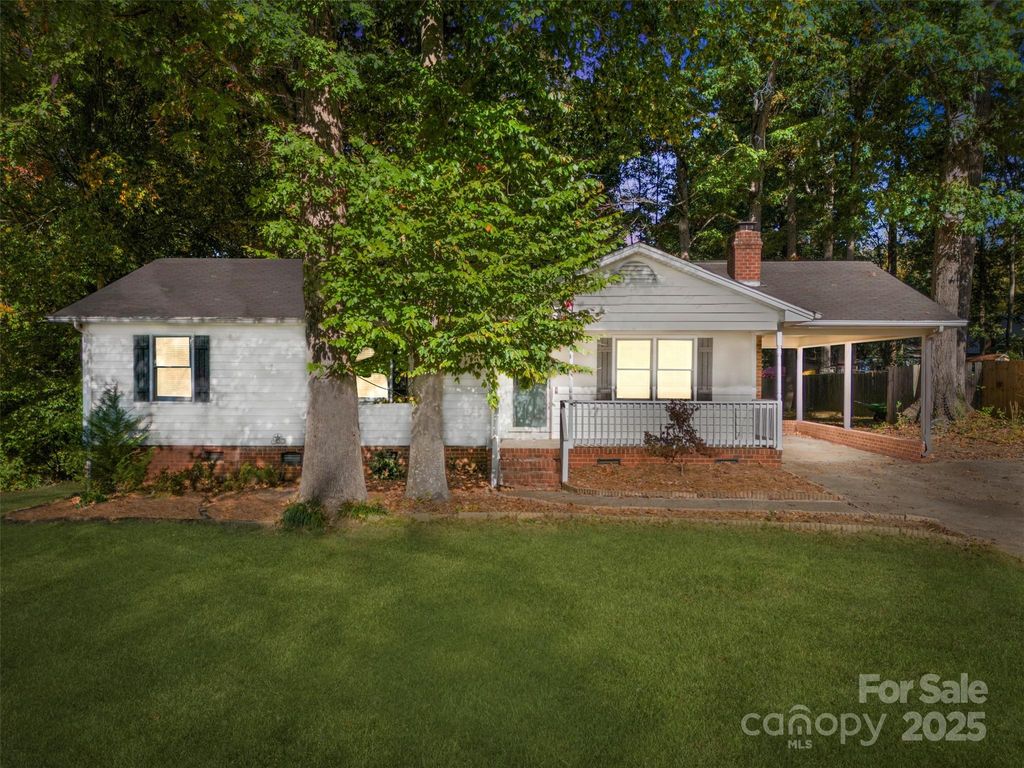 240 Vermont Drive, Stanley, NC 28164