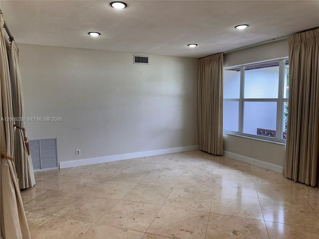 7050 SW 5th Court 0, Pembroke Pines, FL 33023