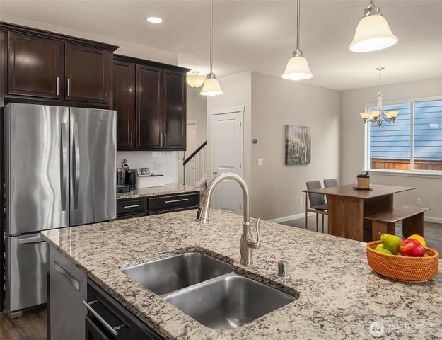 1886 Claret Loop NW, Poulsbo, WA 98370