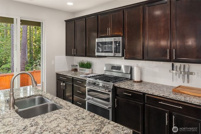 1886 Claret Loop NW, Poulsbo, WA 98370