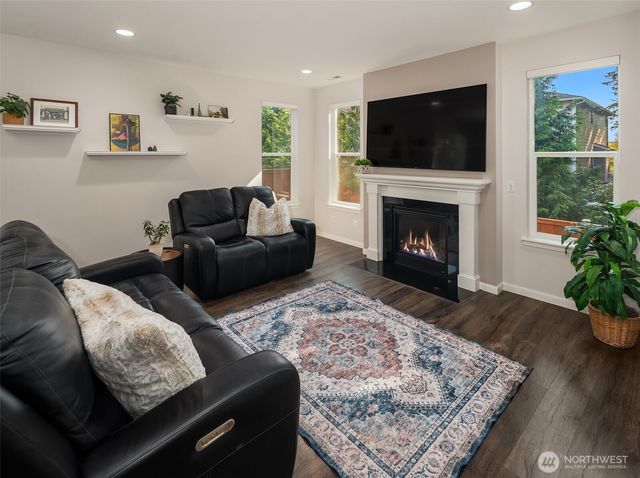 1886 Claret Loop NW, Poulsbo, WA 98370