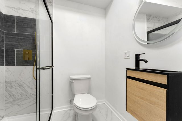 4502 W THOMAS Street, Chicago, IL 60651