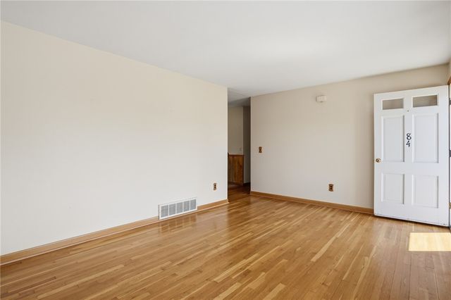 84 West Earle Street, Cumberland, RI 02864