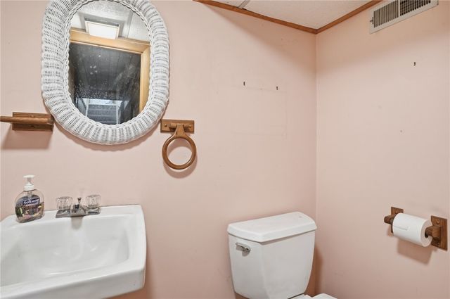 84 West Earle Street, Cumberland, RI 02864