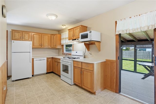 84 West Earle Street, Cumberland, RI 02864