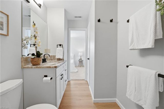 2011 Candlelight DR, Chesapeake, VA 23325