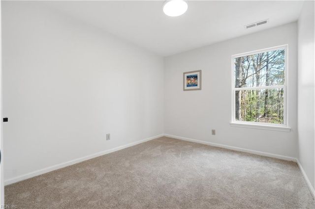 2011 Candlelight DR, Chesapeake, VA 23325