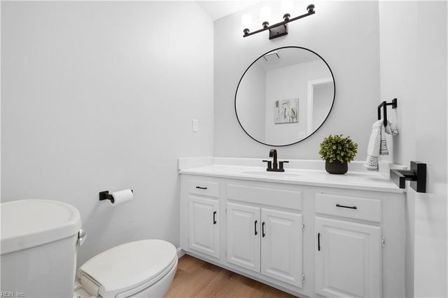 2011 Candlelight DR, Chesapeake, VA 23325