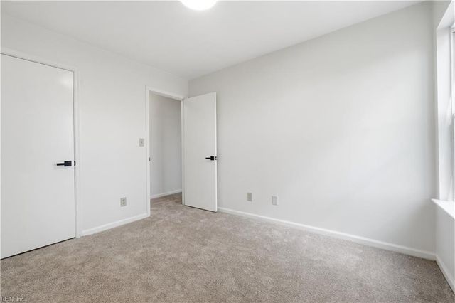 2011 Candlelight DR, Chesapeake, VA 23325