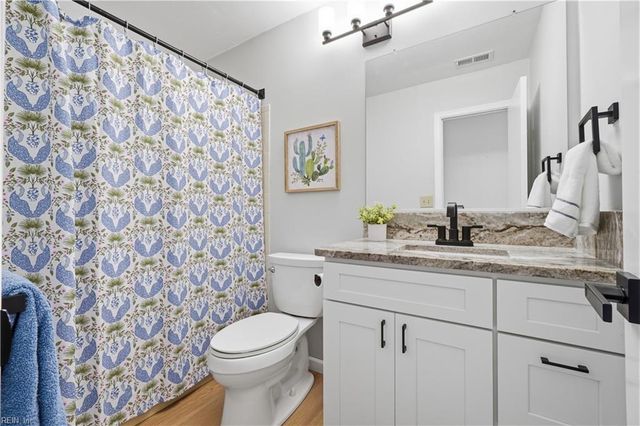 2011 Candlelight DR, Chesapeake, VA 23325