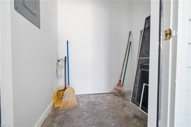 2011 Candlelight DR, Chesapeake, VA 23325