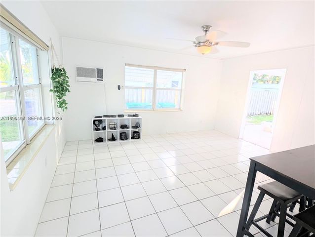 1004 N 16th Ave 1, Hollywood, FL 33020