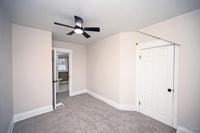 1933 Hewitt Avenue, Cincinnati, OH 45207