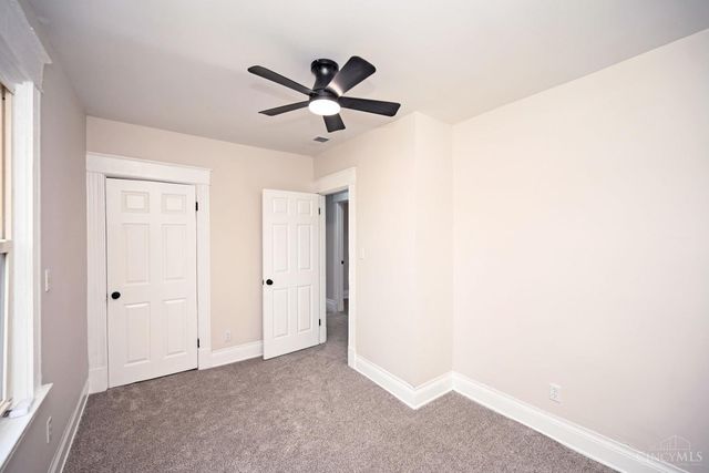 1933 Hewitt Avenue, Cincinnati, OH 45207