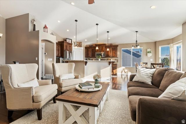 6521 S MOUNT ADAMS DR, West Valley City, UT 84118